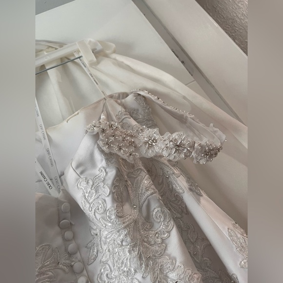 Oleg Cassini Dress - Picture 4 of 10